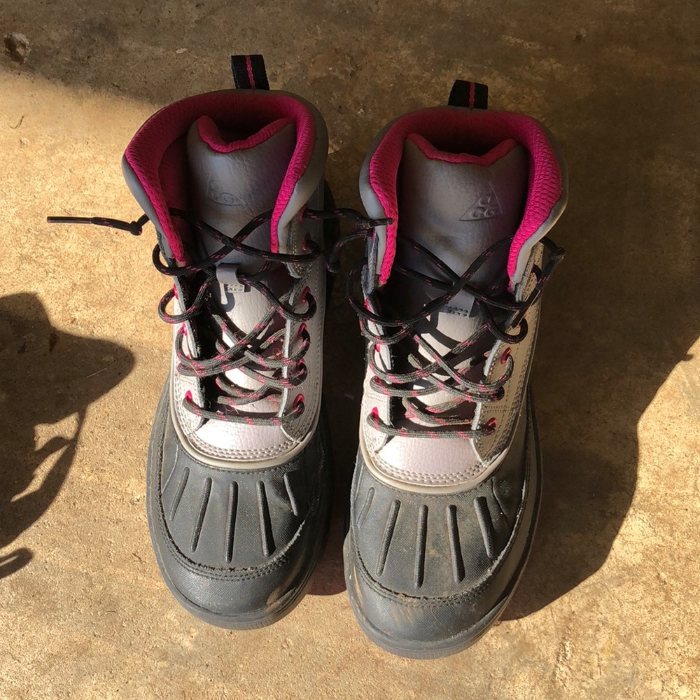 Nike boots